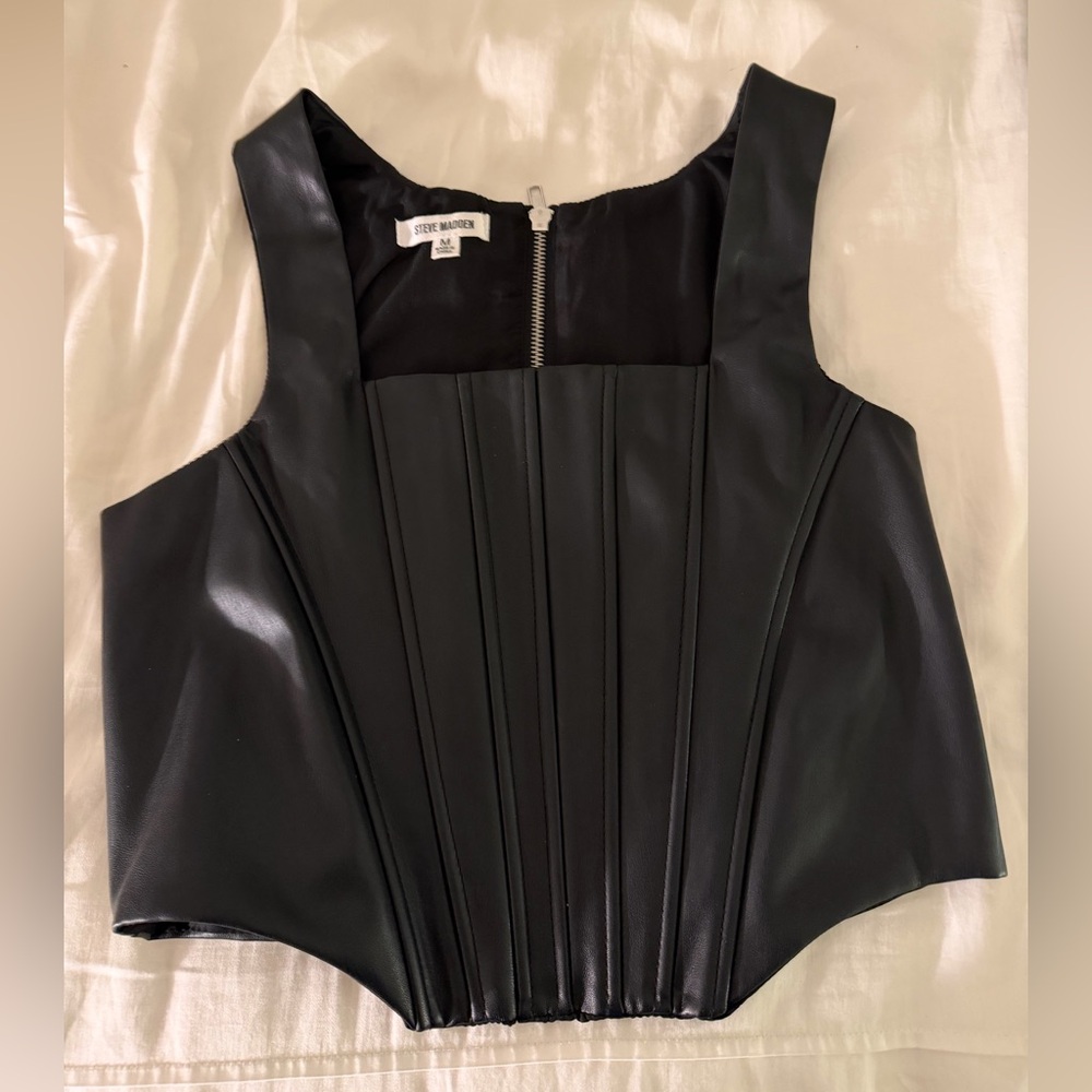 Steve Madden Black Sleeveless Top